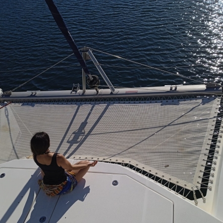 Yoga e Vela a Capri in Catamarano